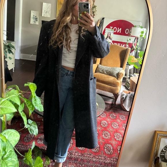 Floor length over sized trench coat - winter sz L - Picture 2 of 3